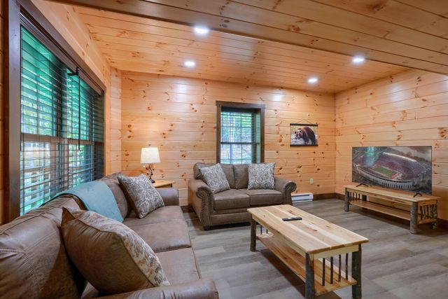 8301 Voris Road, Logan, OH 43138