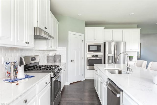 318 Watermans WAY, Poquoson, VA 23662