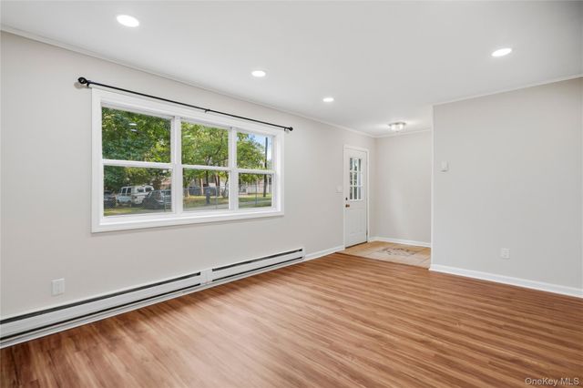3 Aspen Road, Mastic Beach, NY 11951