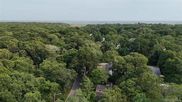 3 Aspen Road, Mastic Beach, NY 11951