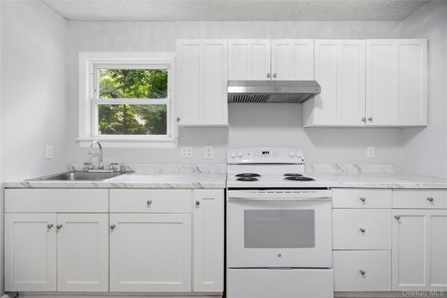 3 Aspen Road, Mastic Beach, NY 11951