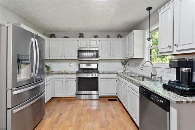 208 Timberline Drive, Jasper, GA 30143