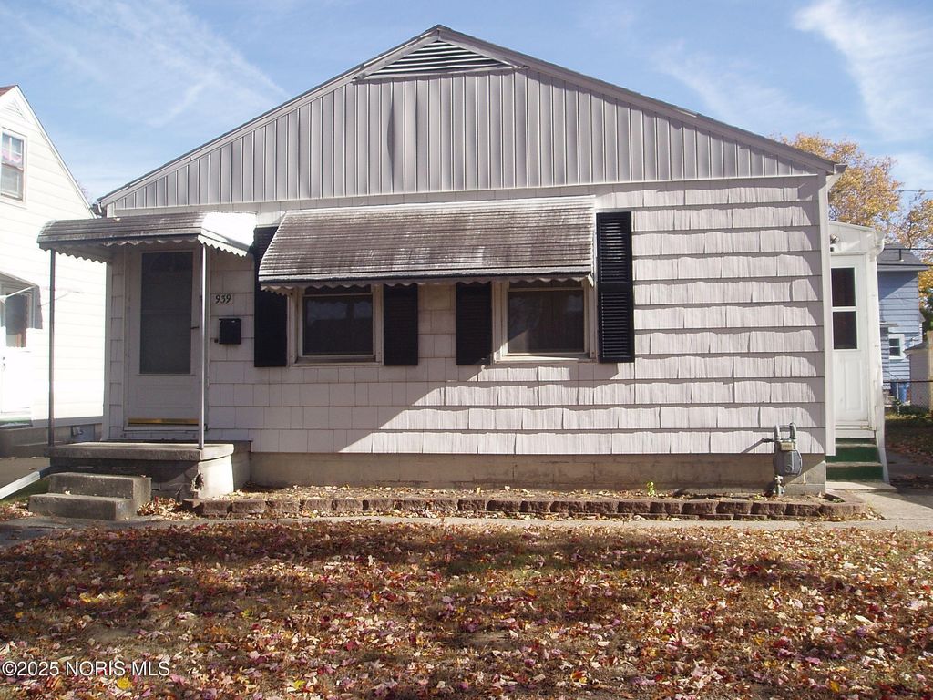 939 Francis Avenue, Toledo, OH 43609