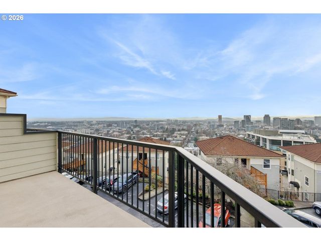 335 Nw UPTOWN Ter 3A, Portland, OR 97210