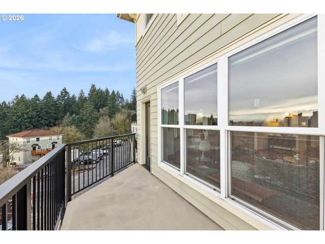 335 Nw UPTOWN Ter 3A, Portland, OR 97210