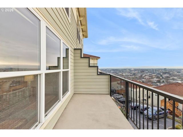 335 Nw UPTOWN Ter 3A, Portland, OR 97210