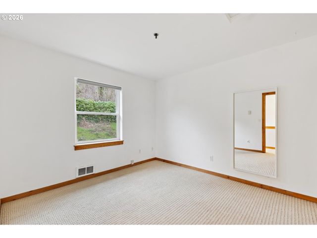 335 Nw UPTOWN Ter 3A, Portland, OR 97210