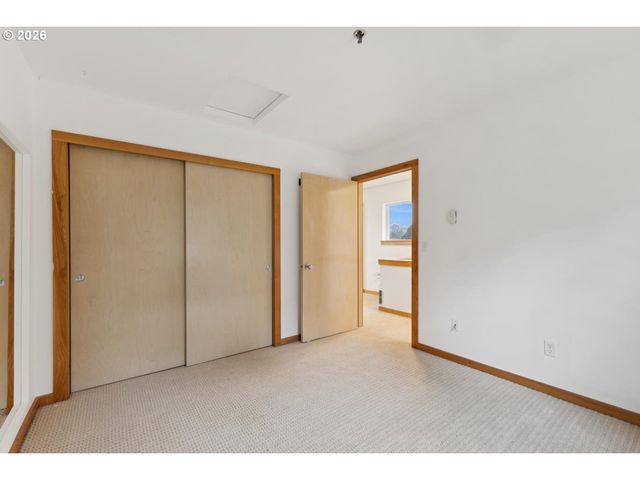 335 Nw UPTOWN Ter 3A, Portland, OR 97210