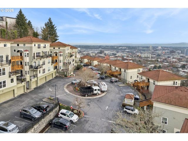 335 Nw UPTOWN Ter 3A, Portland, OR 97210