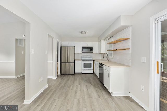 7014 SHARON RD, Fredericksburg, VA 22407