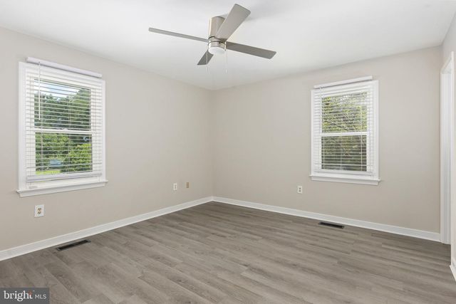 7014 SHARON RD, Fredericksburg, VA 22407