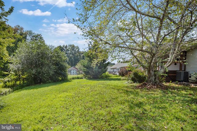 7014 SHARON RD, Fredericksburg, VA 22407
