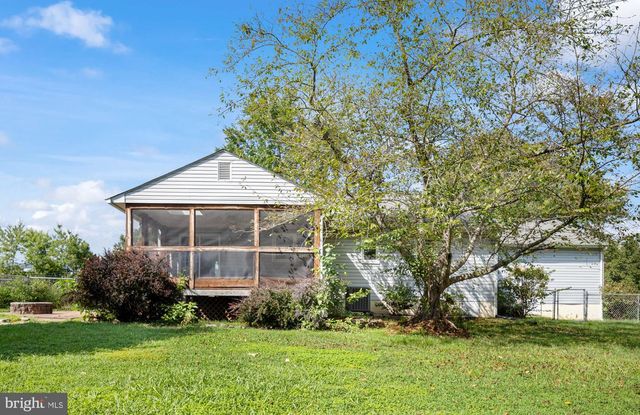 7014 SHARON RD, Fredericksburg, VA 22407