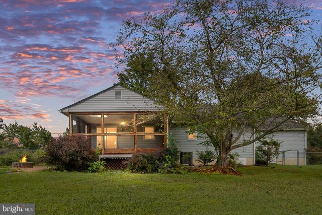 7014 SHARON RD, Fredericksburg, VA 22407