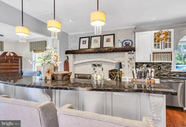 25 THOMAS SHILLING CT, Upperco, MD 21155