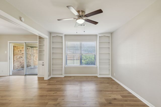 805 La Salle Drive, Sherman, TX 75090