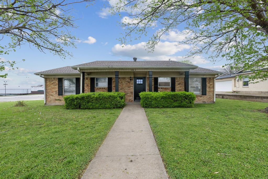 805 La Salle Drive, Sherman, TX 75090