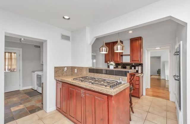 3215 Milburn Street, Houston, TX 77021