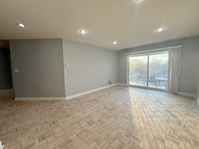 1550 Sandpebble Drive 306, Wheeling, IL 60090