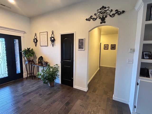 59505 E Baptiste Drive, Miami, OK 74354