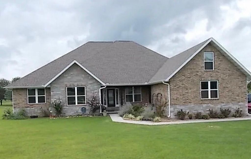 59505 E Baptiste Drive, Miami, OK 74354