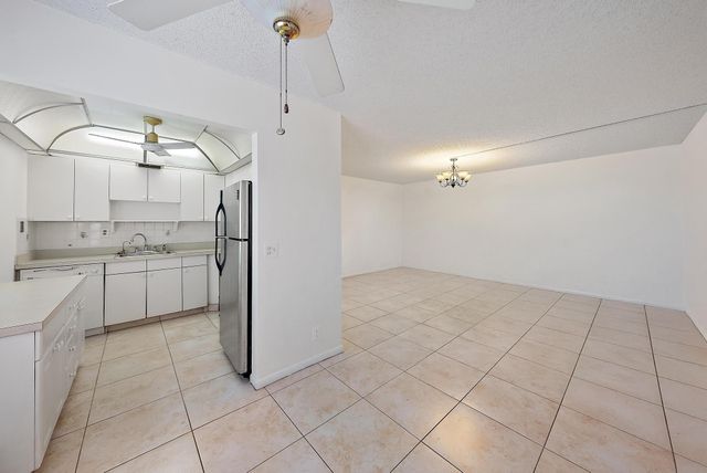 869 S Flanders S S, Delray Beach, FL 33484
