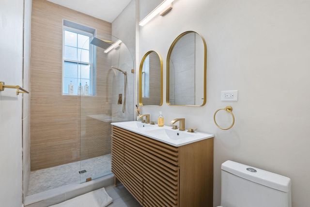 4320 N Clarendon Avenue 2011, Chicago, IL 60613