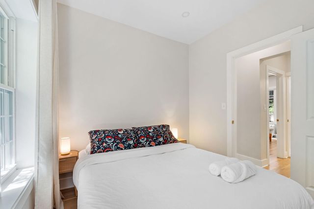 4320 N Clarendon Avenue 2011, Chicago, IL 60613