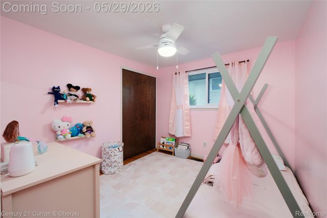 23592 Plumbrooke Drive, Southfield, MI 48075