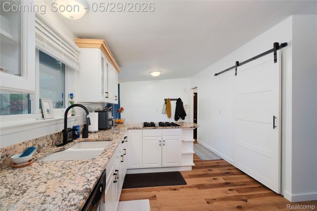 23592 Plumbrooke Drive, Southfield, MI 48075