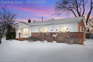 42011 Brentwood Drive, Plymouth Charter Township, MI 48170