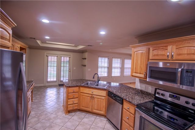 202 Dawn Drive, Centerton, AR 72719