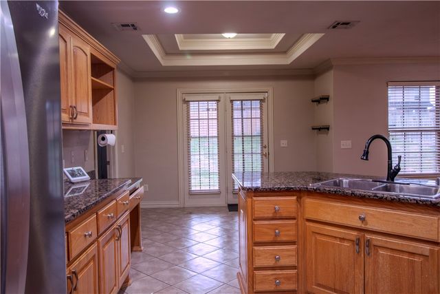 202 Dawn Drive, Centerton, AR 72719