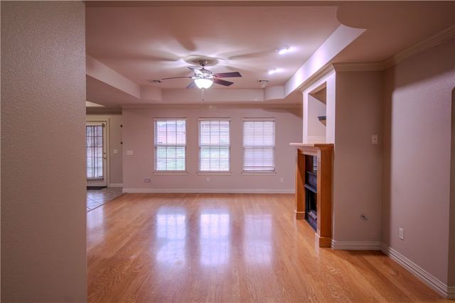 202 Dawn Drive, Centerton, AR 72719