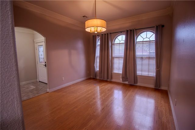 202 Dawn Drive, Centerton, AR 72719