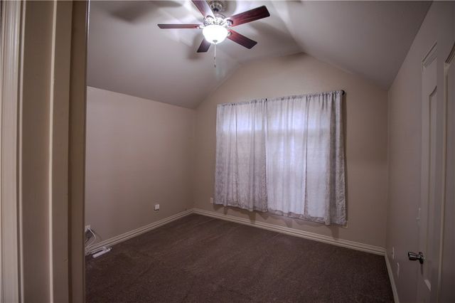 202 Dawn Drive, Centerton, AR 72719