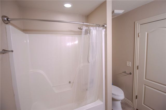 202 Dawn Drive, Centerton, AR 72719