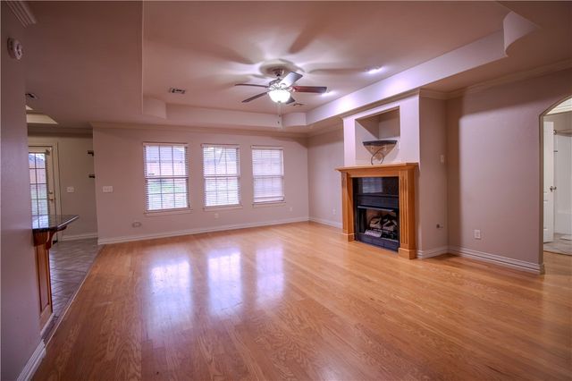 202 Dawn Drive, Centerton, AR 72719