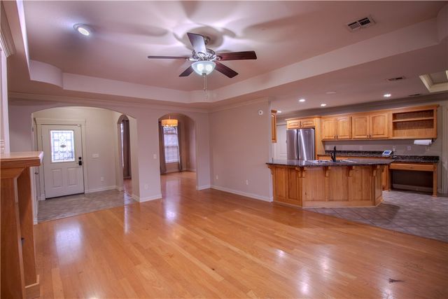 202 Dawn Drive, Centerton, AR 72719