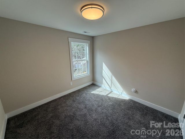 1402 Martin Luther King Jr Avenue B, Kannapolis, NC 28083