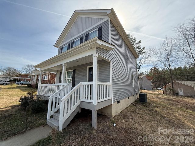 1402 Martin Luther King Jr Avenue B, Kannapolis, NC 28083