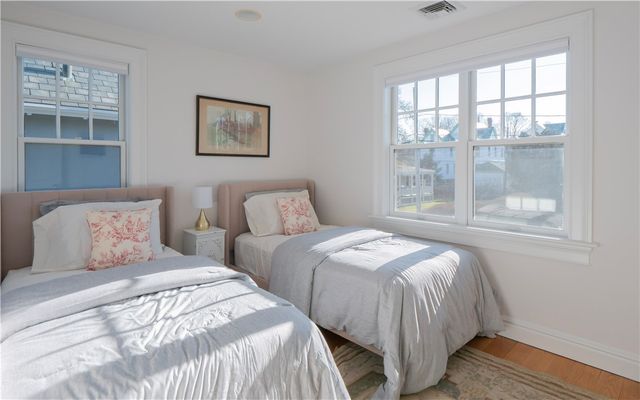 4 Kay Terrace, Newport, RI 02840