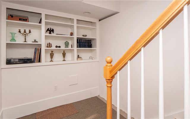 4 Kay Terrace, Newport, RI 02840