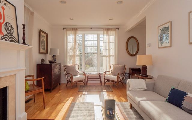 4 Kay Terrace, Newport, RI 02840