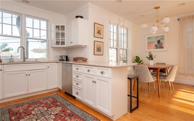 4 Kay Terrace, Newport, RI 02840