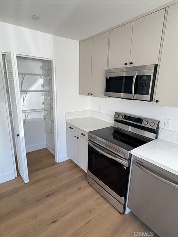 1106 Victoria D, Costa Mesa, CA 92627