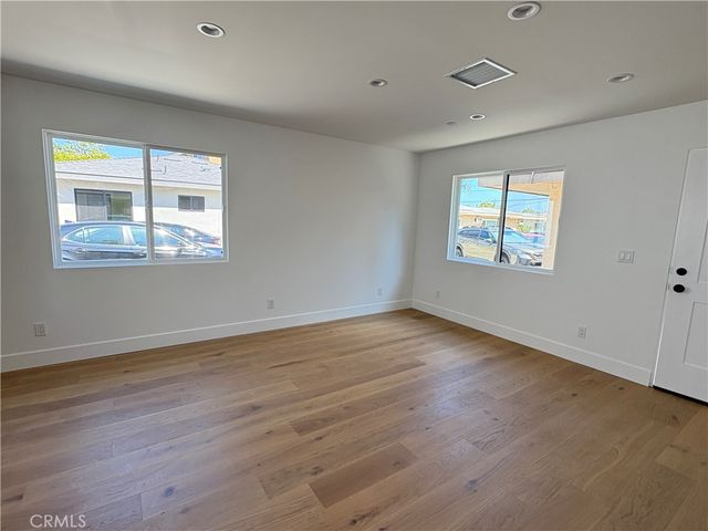 1106 Victoria D, Costa Mesa, CA 92627