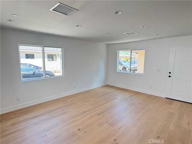 1106 Victoria D, Costa Mesa, CA 92627