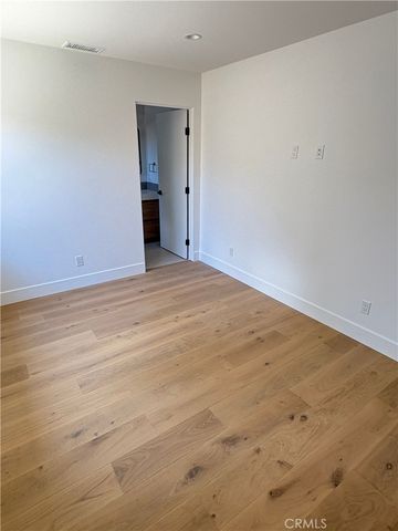 1106 Victoria D, Costa Mesa, CA 92627