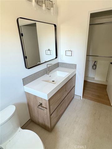 1106 Victoria D, Costa Mesa, CA 92627